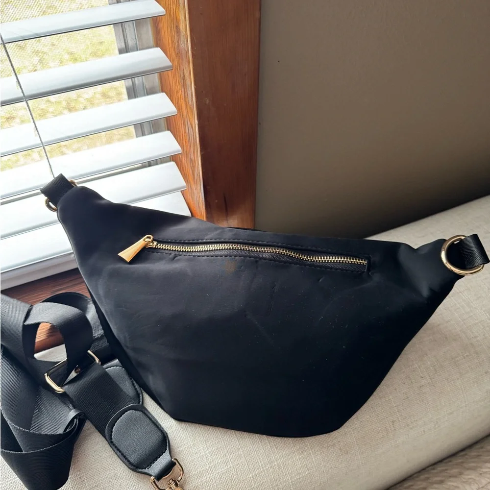 Bum Bag - Picture 2 of 5